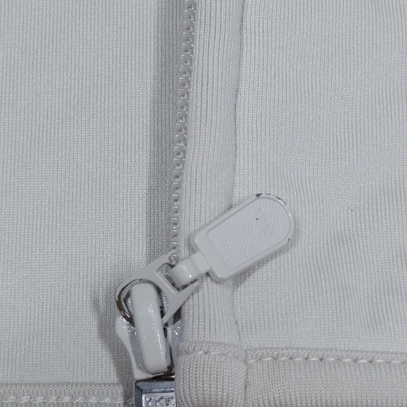 EP Pro Tour Tech Cream Quilted Golf Vest Small - Picture 10 of 13